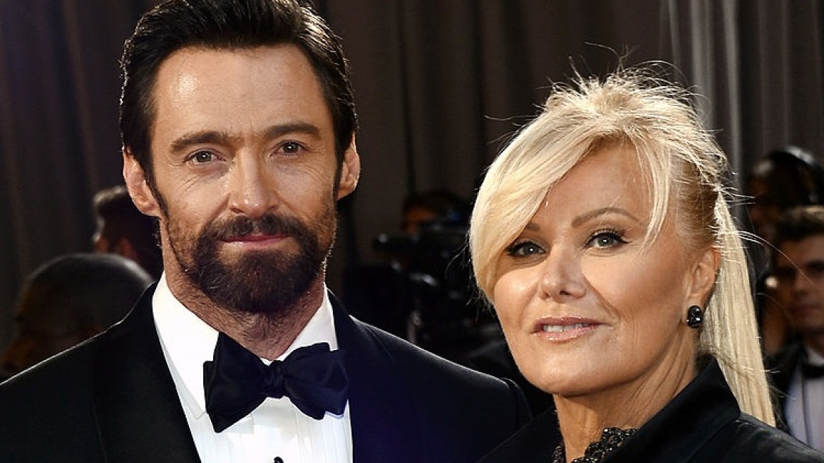 Η πρώην του Χιου Τζάκμαν σπάει τη σιωπή της 2 χρόνια μετά το διαζύγιο: «Η προδοσία είναι βαθιά πληγή»