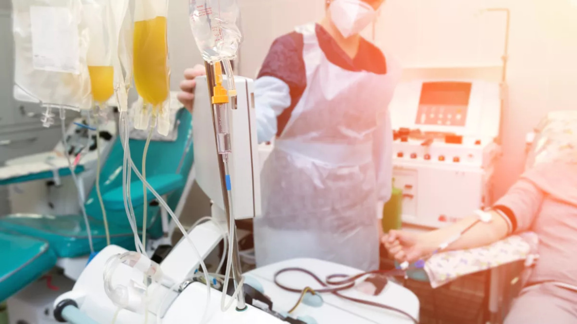 Πλάσμα αίματος: Η πολύτιμη θεραπεία που η Ελλάδα αγνοεί
