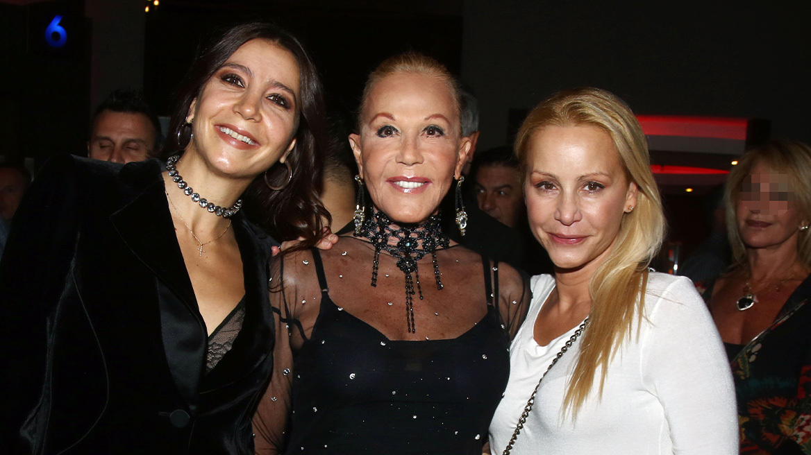 Ξεμπλόκαρε η δημοπρασία των κοσμημάτων της Ζωής Λάσκαρη  μετά την αποδέσμευση του λογαριασμού της Μάρθας Κουτουμάνου – Τα χρέη που πρέπει να αποπληρωθούν

