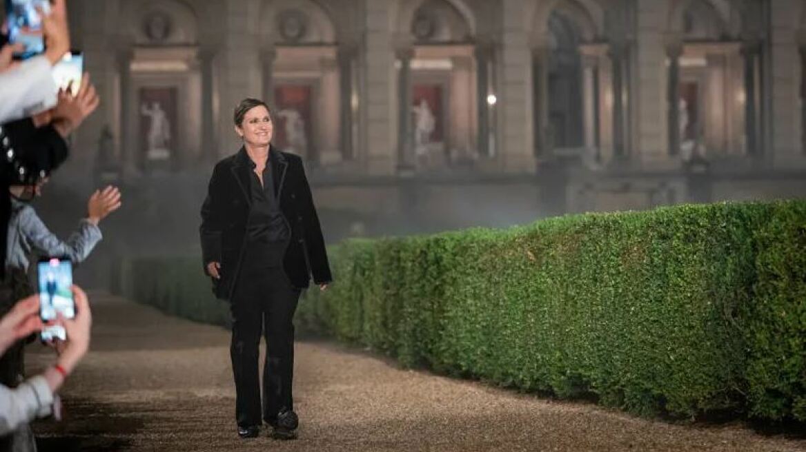 Η Μαρία Γκράτσια Κιουρί αποχωρεί από τον οίκο Dior
