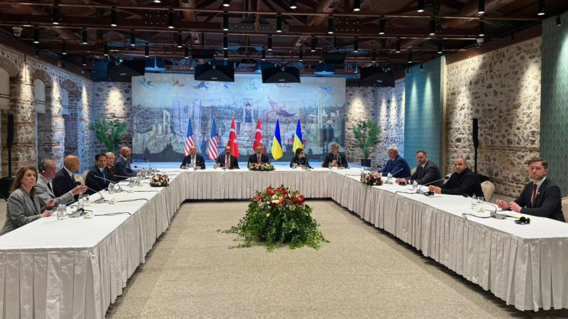 Η Ουκρανία καλεί τη Ρωσία να στείλει άμεσα τη δική της εκδοχή του μνημονίου για την ειρηνευτική διαδικασία 