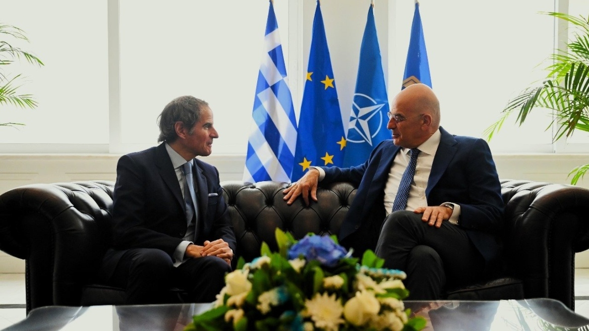 Δένδιας: Η ασφάλεια των πυρηνικών σταθμών στο επίκεντρο της συνάντησής του με τον γενικό διευθυντή του ΔΟΑΕ