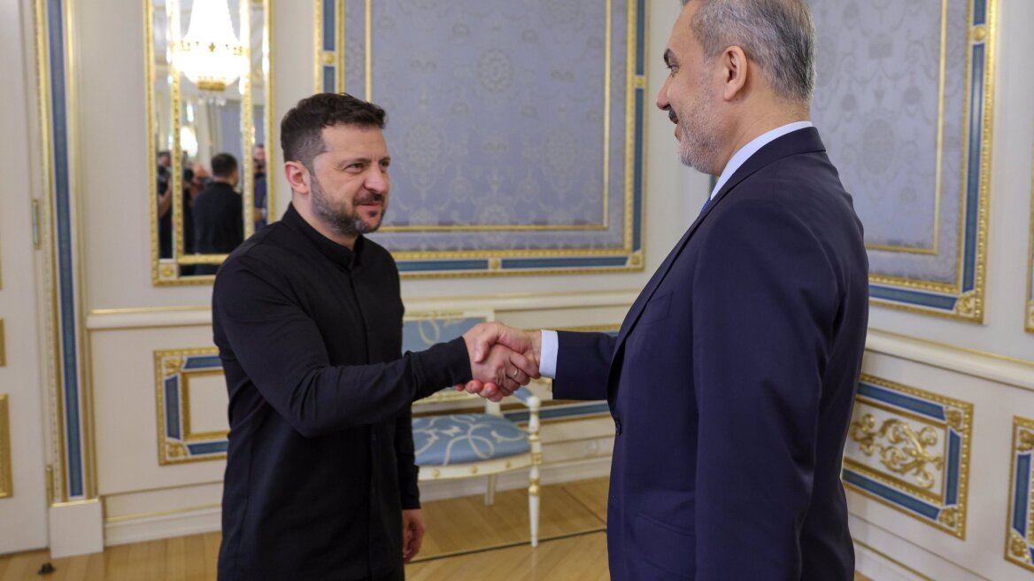 Πόλεμος στην Ουκρανία: Ο Φιντάν καλεί Τραμπ, Πούτιν και Ζελένσκι σε κοινή συνάντηση στην Κωνσταντινούπολη