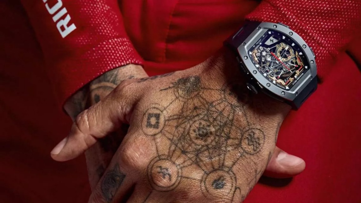 1,5 εκατομμύριο ευρώ στον καρπό του!