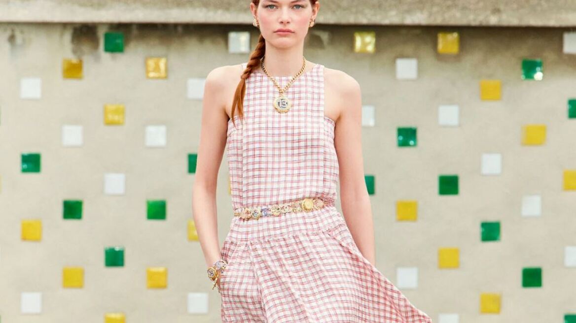 Καρό Vichy: Τα ωραιότερα κομμάτια στο πιο νοσταλγικό μοτίβο του καλοκαιριού
