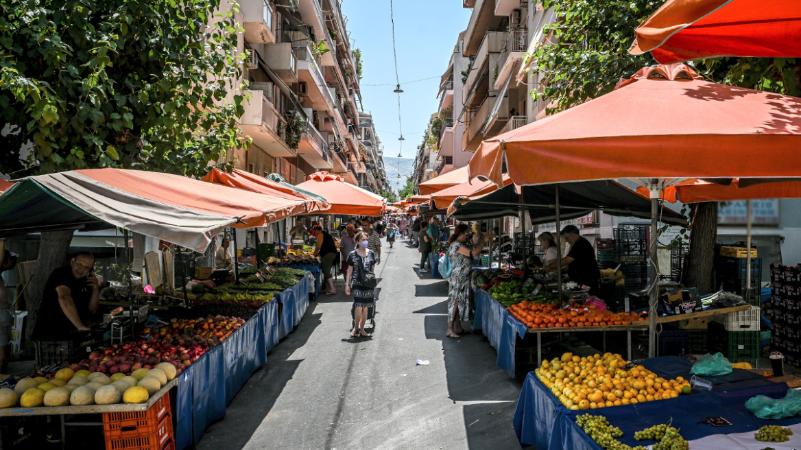 Οι 3 στους 4 πολίτες στην Αττική, πηγαίνουν στη λαϊκή αγορά κάθε εβδομάδα - Το  48% ξοδεύει από 20 ως 40 ευρώ