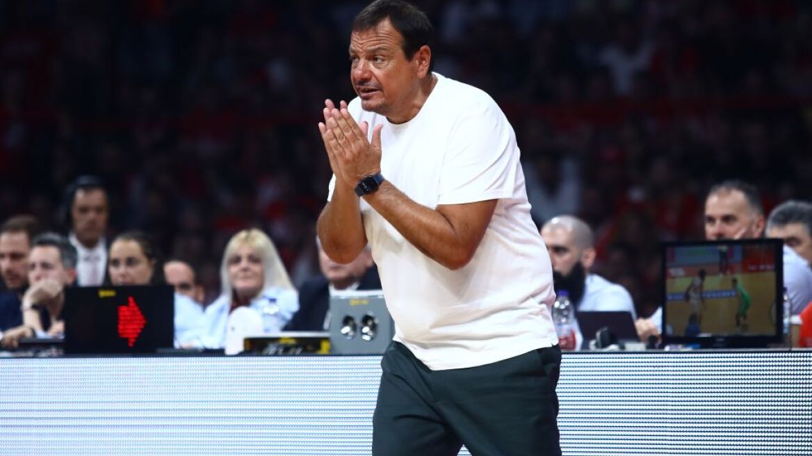 Αταμάν: «Δεν ανέχομαι να βρίζουν τη χώρα μου - Μαζικά τα συνθήματα των οπαδών του Ολυμπιακού» - Δείτε βίντεο