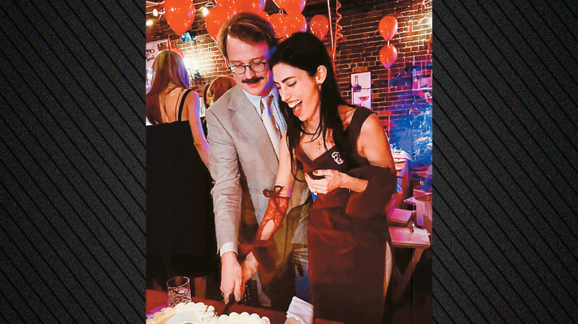 Νικόλας Νιάρχος: Ο ρεπόρτερ της δυναστείας επιστρέφει για να παντρευτεί στη Σπετσοπούλα