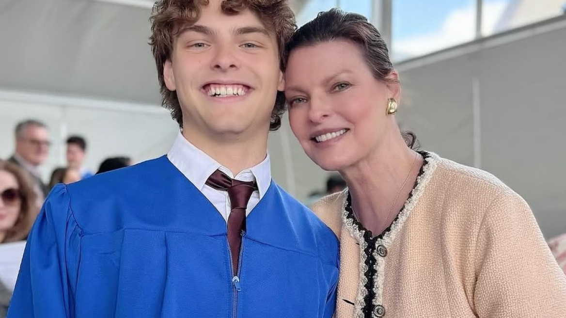 Λίντα Εβαντζελίστα: Οι φωτογραφίες με τον γιο της, τη Σάλμα Χάγιεκ και τον πρώην της