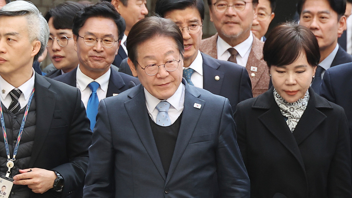 Σαρώνει στα exit poll η κεντροαριστερή αντιπολίτευση στη Νότια Κορέα μετά από 6 μήνες πολιτικού χάους - Προηγείται με 51,7%