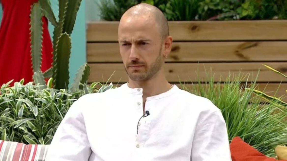 Νίκος Πελετιέ μετά τη σύλληψή του για σεξισμό: «Πίστευα ότι είχαμε ελευθερία λόγου»