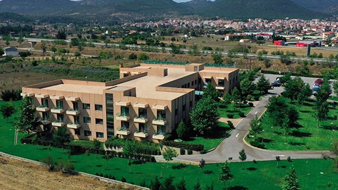 Οικογένεια Τατούλη: Το σφυρί για τις μετοχές της κλινικής «Παλλάδιον», η ανακοπή και η μεγάλη ανατροπή στην τιμή (pics)