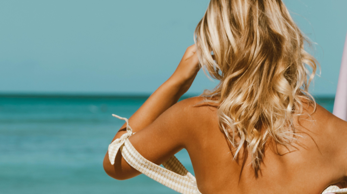 Αυτή η σειρά προσφέρει την απόλυτη αντηλιακή προστασία με συνθέσεις για κάθε ανάγκη σε πρόσωπο και σώμα
