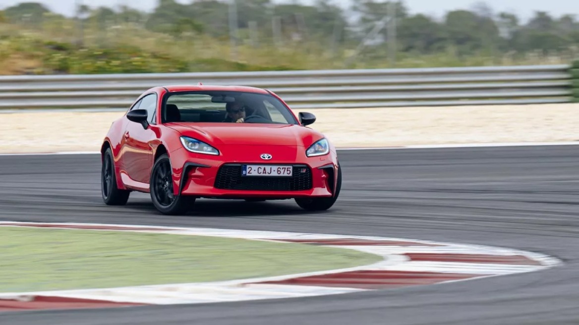 Στα σκαριά η νέα Toyota GR86