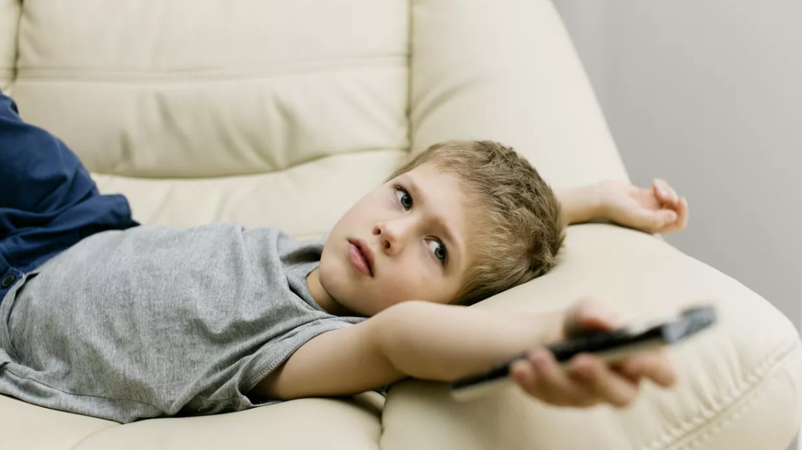 Ο σοβαρός λόγος που τα 4χρονα παιδιά δεν πρέπει να βλέπουν βίαιες ταινίες