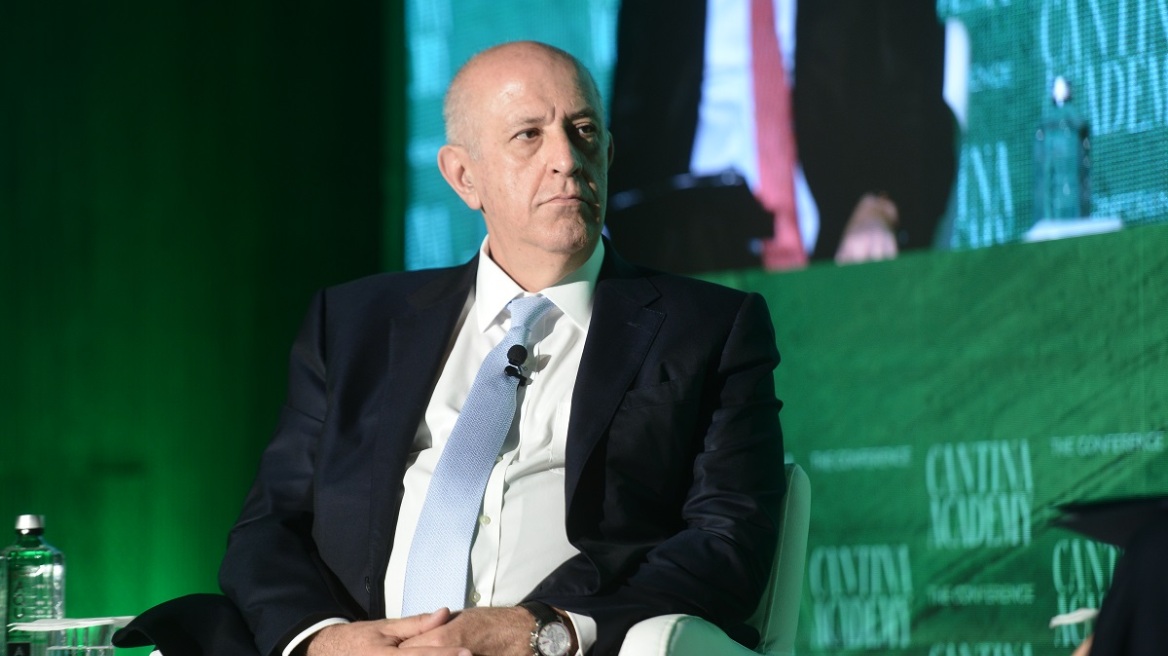 Σπύρος Θεοδωρόπουλος: Πρέπει να ανέβουν οι μισθοί, αλλά για να γίνει αυτό πρέπει να αυξηθεί η παραγωγικότητα.
