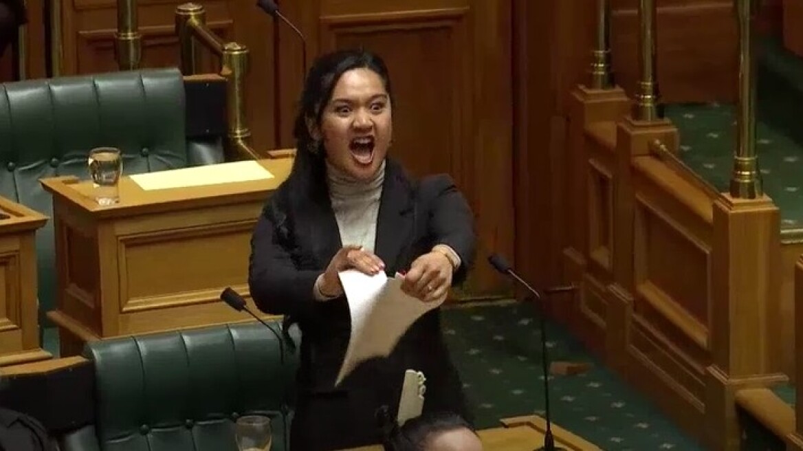 Νέα Ζηλανδία: Τρεις Μαορί βουλευτές τέθηκαν σε διαθεσιμότητα εξαιτίας του «χάκα» στη βουλή που έγινε viral