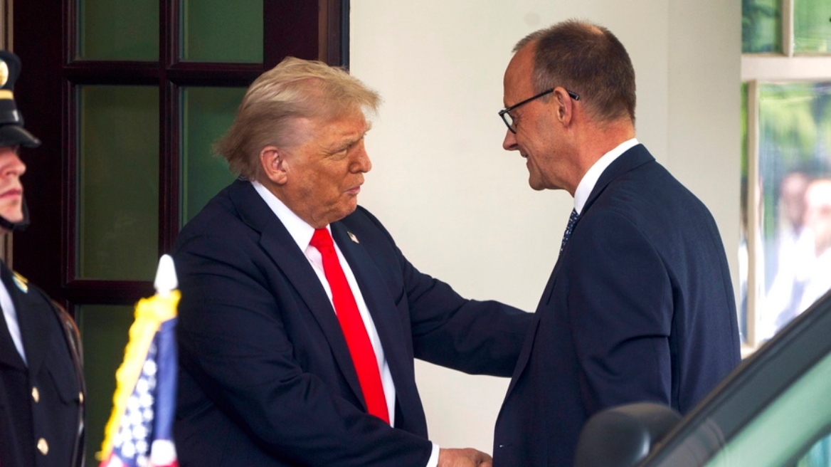 Τραμπ: Εξετάζεται μείωση των αμερικανικών στρατευμάτων στη Γερμανία 