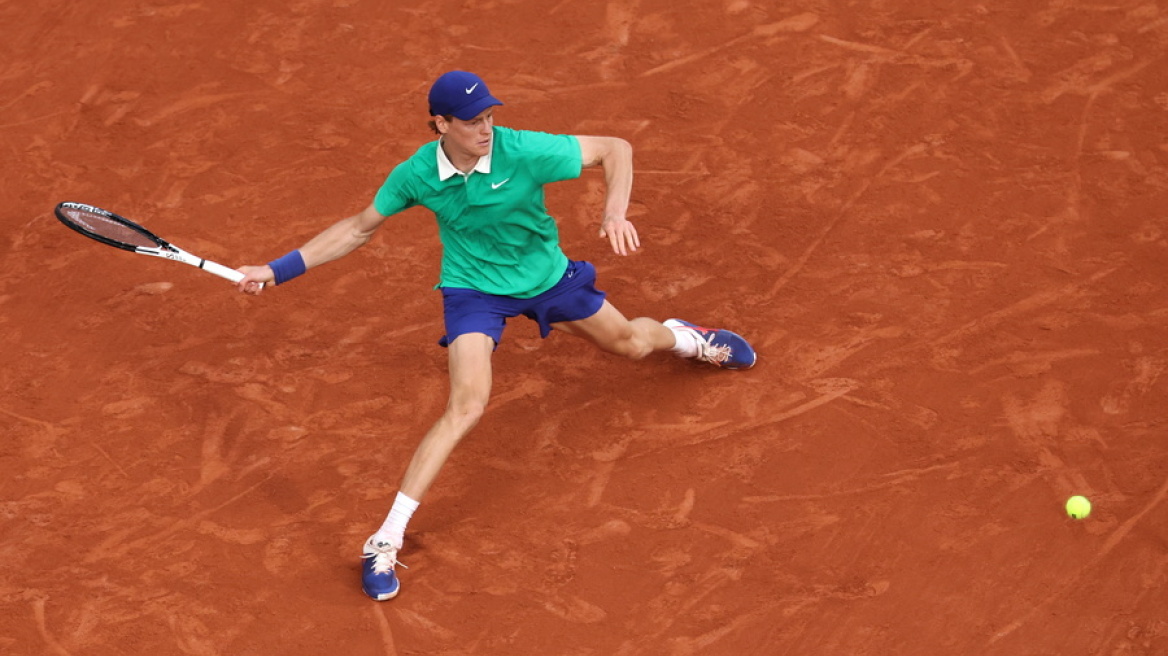 Στον τελικό του Roland Garros ο Σίνερ - Απέκλεισε 3-0 σετ τον Τζόκοβιτς - Βίντεο 