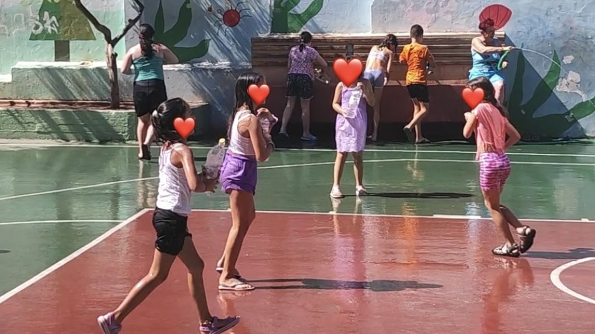 «Ανοιχτά σχολεία»: Ξεκινούν οι εγγραφές για το καλοκαιρινό πρόγραμμα του δήμου Αθηναίων για παιδιά 6-12 ετών 