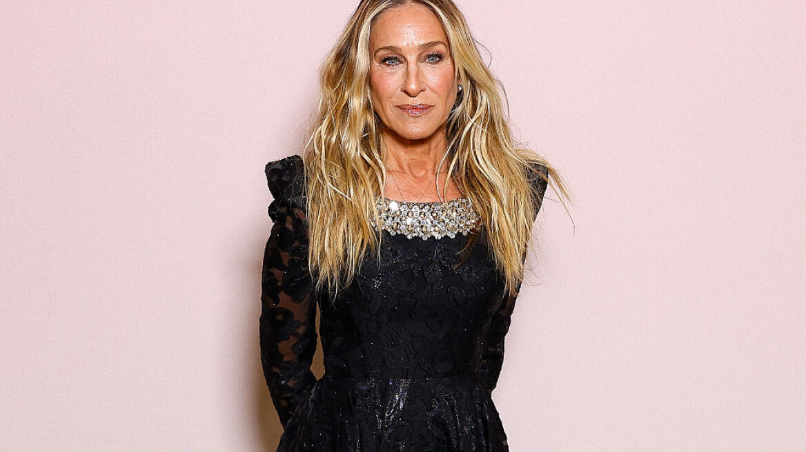 Σάρα Τζέσικα Πάρκερ: Τι είπε για την Τζένα Ορτέγκα που έβαλε φόρεμα της Κάρι Μπράντσο (βίντεο)