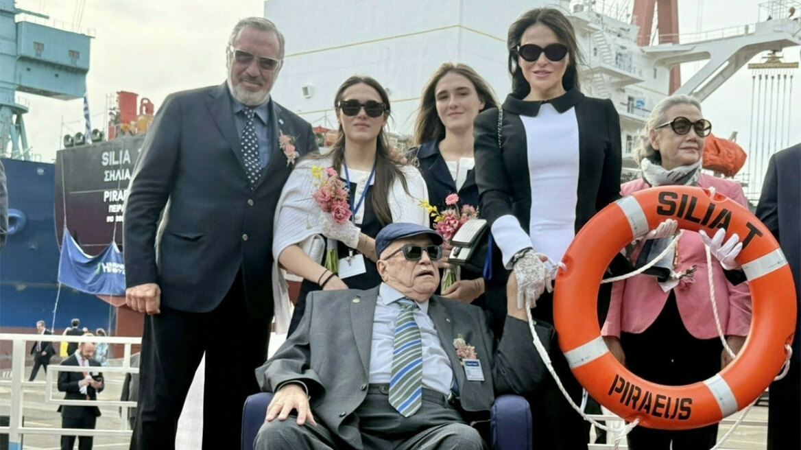 Η ΤΕΝ παρέλαβε τα υπό ελληνική σημαία νεότευκτα δεξαμενόπλοια «Dr Irene Tsakos» και «Silia Τ»