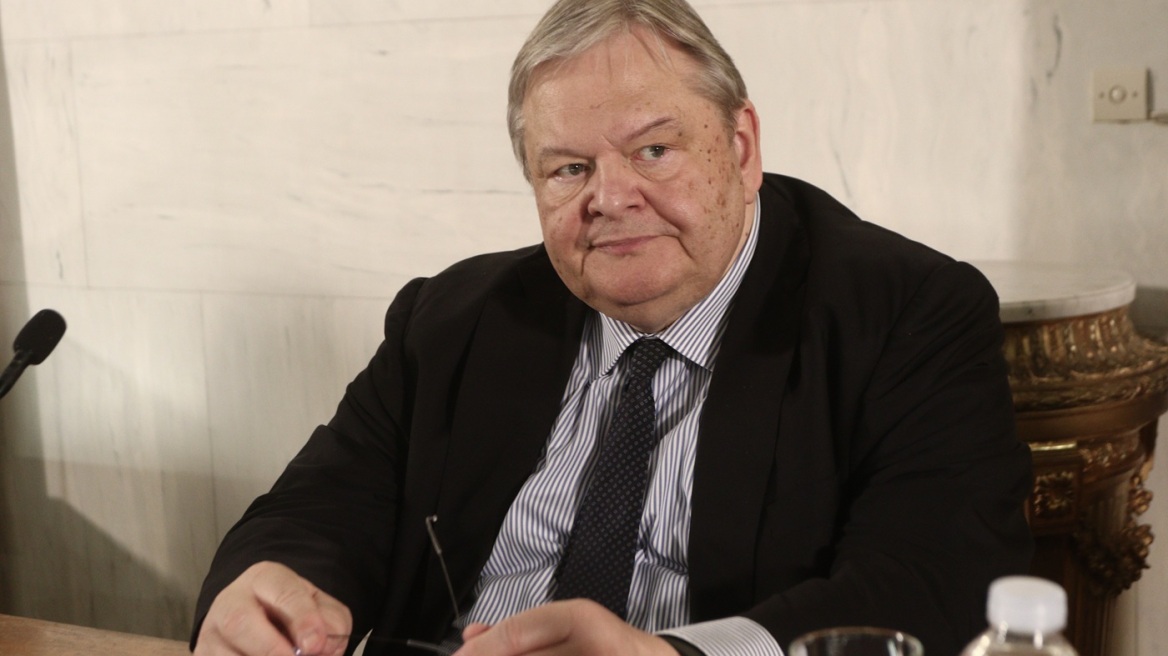 Βενιζέλος: Προφανώς υπάρχουν ηθικοί αυτουργοί, ο ΣΥΡΙΖΑ ήθελε να επηρεάσει την εκλογή ΠτΔ, είπε στη δίκη των πρώην προστατευόμενων μαρτύρων της Novartis