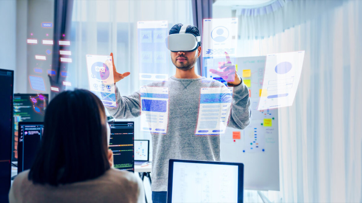 Ζούμε σε προσομοίωση; Επιστήμονας αναλύει την πιθανότητα πίσω από το σενάριο