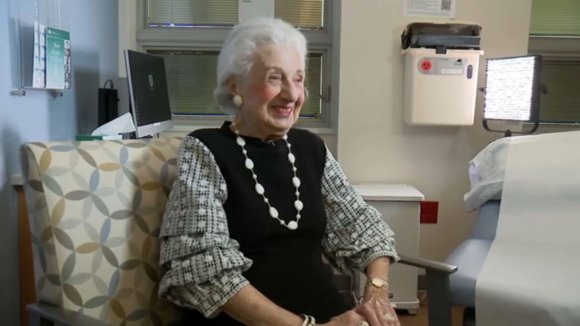 Στα 100 της διαγνώστηκε με καρκίνο του μαστού: Στα 101 δηλώνει καθαρή
