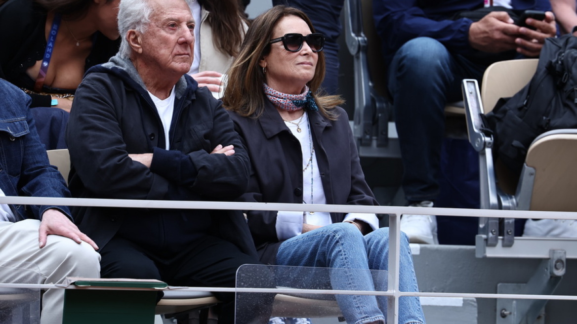 Roland Garros: Ο Ντάστιν Χόφμαν βλέπει Σίνερ - Αλκαράθ στο Παρίσι - Δείτε φωτογραφίες και βίντεο