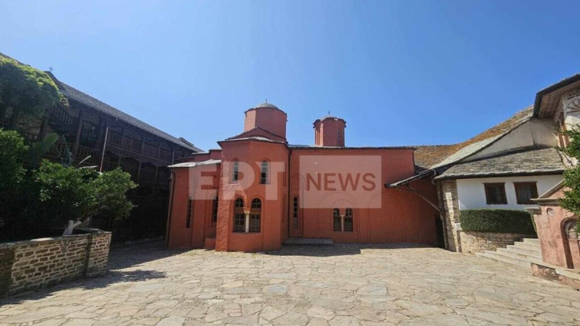 Ζημιές από το σεισμό που δεν απειλούν τη στατικότητα κτιρίων, διαπιστώνει το κλιμάκιο μηχανικών που επισκέπτεται το Άγιον Όρος