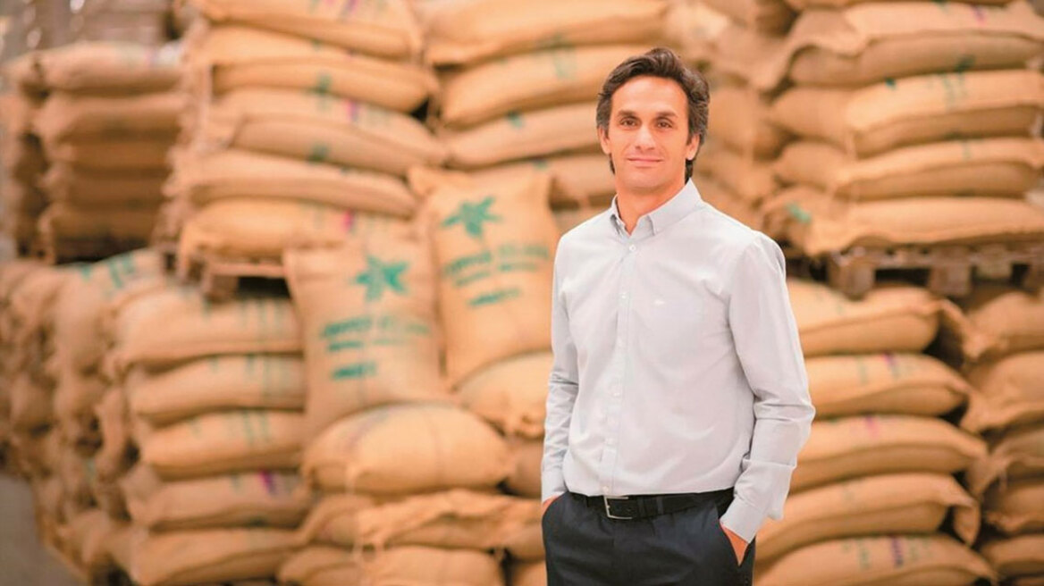 Κωνσταντίνος Κωνσταντινόπουλος: Τα ασιατικά όνειρα της Coffee Island