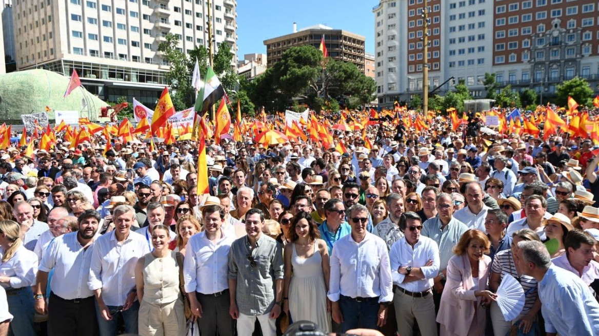 Διαδηλώσεις κατά της κυβέρνησης Σάντσεθ στην Ισπανία - Πρόωρες εκλογές ζητά το συντηρητικό κόμμα 