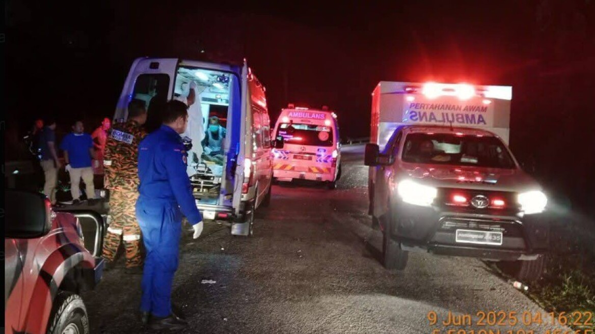 Μαλαισία: 15 νεκροί σε σύγκρουση λεωφορείου που μετέφερε φοιτητές με μίνι βαν