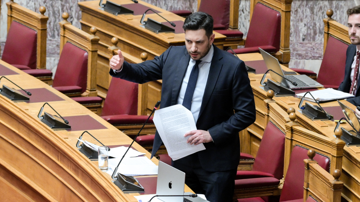 Κώδικας Οδικής Κυκλοφορίας: Νομοθετικές βελτιώσεις Κυρανάκη για ταξί, τροχόσπιτα, πρόστιμα
