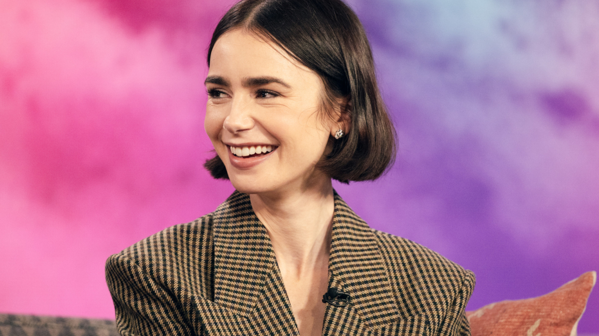 Η Lily Collins είπε αντίο στο italian bob για χάρη ενός πολύ κοντού french bob