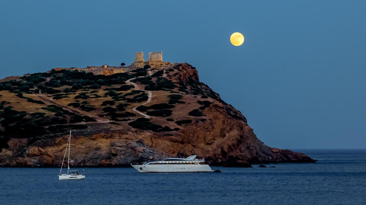 Μια μαγική βραδιά υπό το φως της Αυγουστιάτικης πανσελήνου - 'Ολες οι δωρεάν εκδηλώσεις
