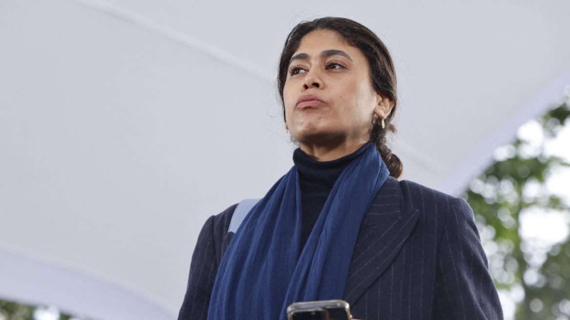 Madleen: Η Γαλλίδα ευρωβουλευτής Ρίμα Χασάν και επτά ακόμα άτομα αρνούνται να υπογράψουν τα έγγραφα απέλασης του Ισραήλ
