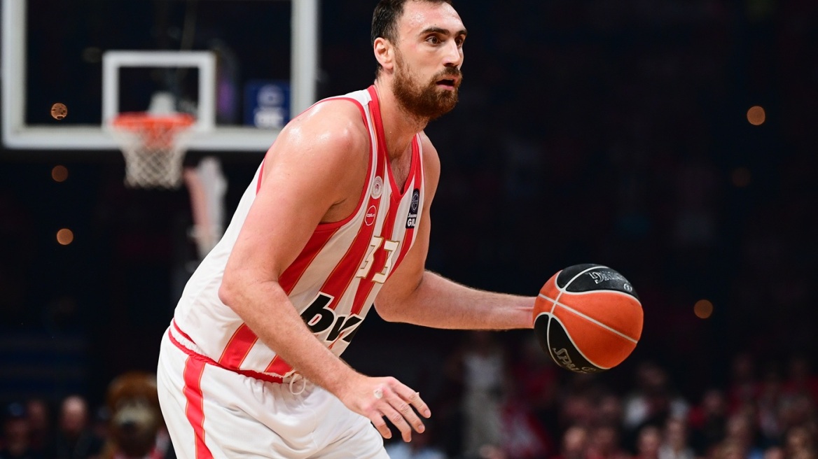 Αγγίζει τα €7 εκατ. το deal για την παραμονή Μιλουτίνοφ στον Ολυμπιακό - Γιαννακόπουλος: Κάναμε την προσπάθειά μας, πληρώστε τους διπλά
