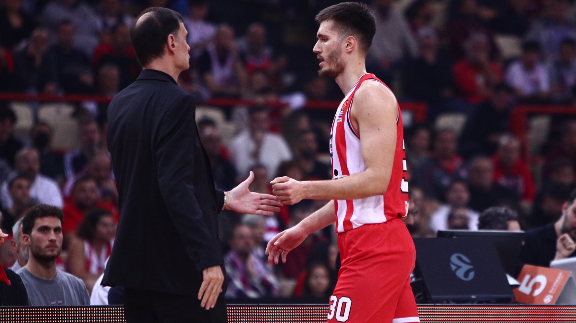 Μπαρτζώκας: Ο Πετρούσεφ δεν θέλει να είναι στον Ολυμπιακό  - «Δεν μπορεί να παίξει με τον συγκεκριμένο προπονητή» απάντησε ο ατζέντης του 
