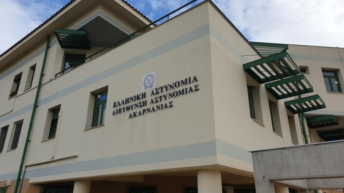 Απόβαση του «Εσωτερικών Υποθέσεων» στο Αγρίνιο για σπείρα που εξαπατούσε επιτροπές επιδομάτων - Συνελήφθησαν υπάλληλοι του ΕΦΚΑ