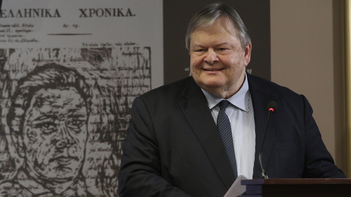 Ευάγγελος Βενιζέλος για Τέμπη: Κάποιοι παριστάνουν τον Κρέοντα, όμως η τραγωδία τελειώνει με την κάθαρση