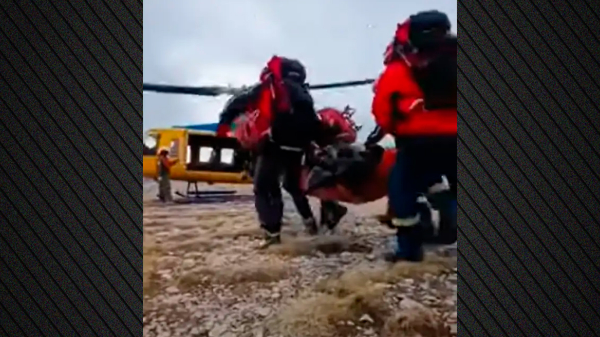 Νεκρή η 60χρονη Γερμανίδα ορειβάτης που έπεσε σε δύσβατο σημείο στον Όλυμπο - Βίντεο από την επιχείρηση της πυροσβεστικής
