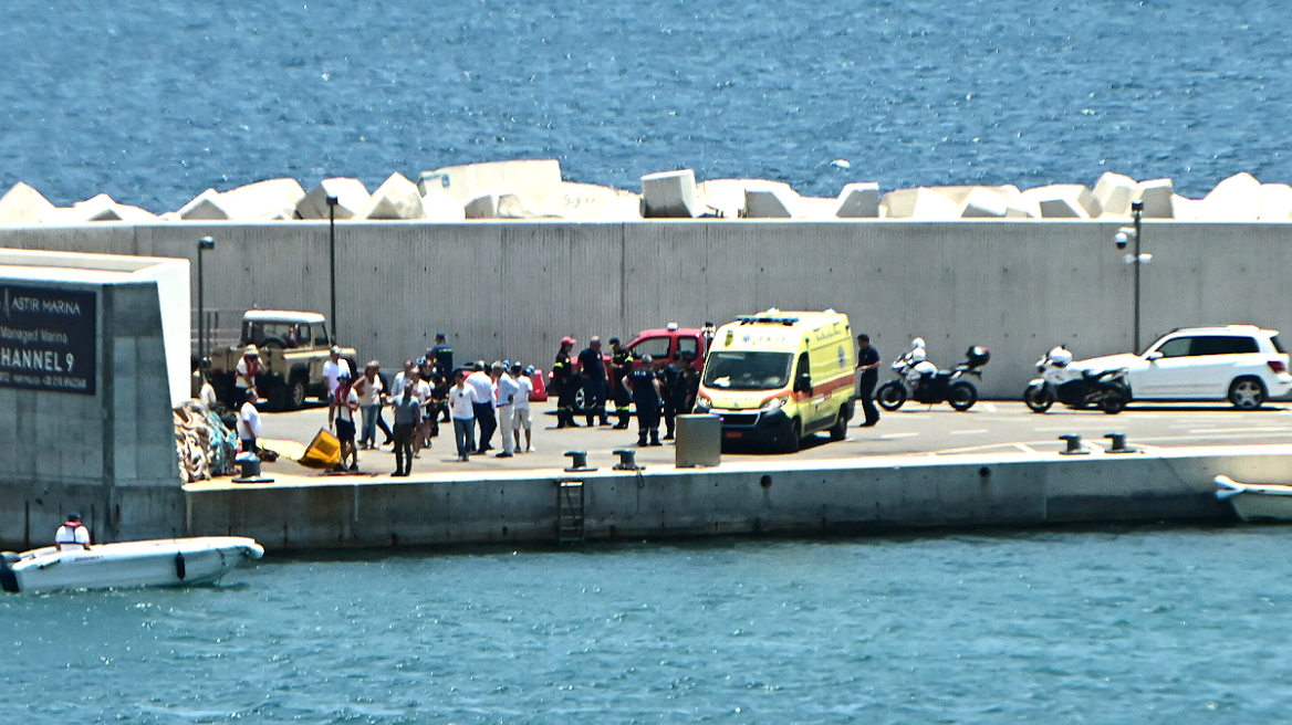 Δεν ήταν πιστοποιημένο για το ελικοδρόμιο της μαρίνας Βουλιαγμένης το ελικόπτερο που έπεσε - Βίντεο από τη στιγμή της πτώσης