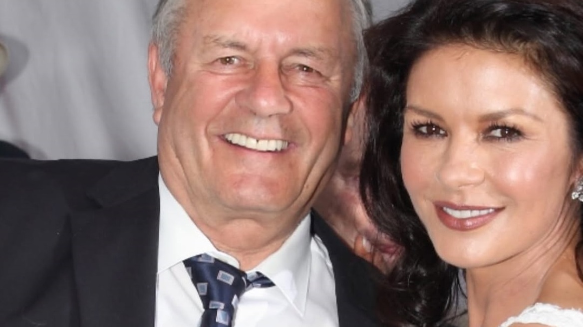 Κάθριν Ζέτα Τζόουνς: Στη φετινή ανάρτηση για την Ημέρα του Πατέρα δεν συμπεριέλαβε τον Μάικλ Ντάγκλας (εικόνες)