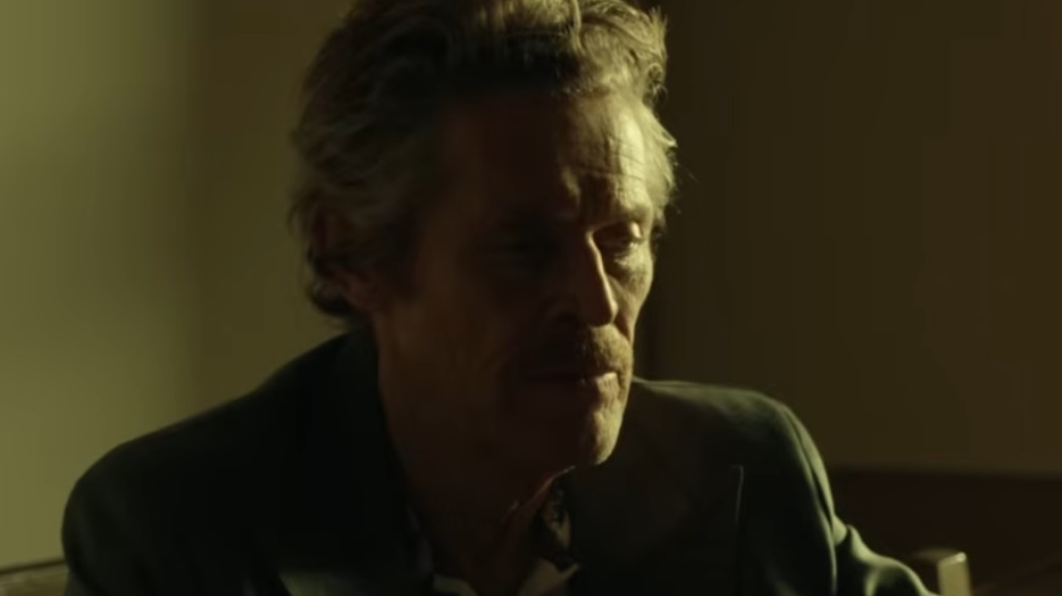 Ο Γουίλεμ Νταφόε πρωταγωνιστεί σε βίντεο κλιπ ελληνικού συγκροτήματος - Δείτε τον να χορεύει