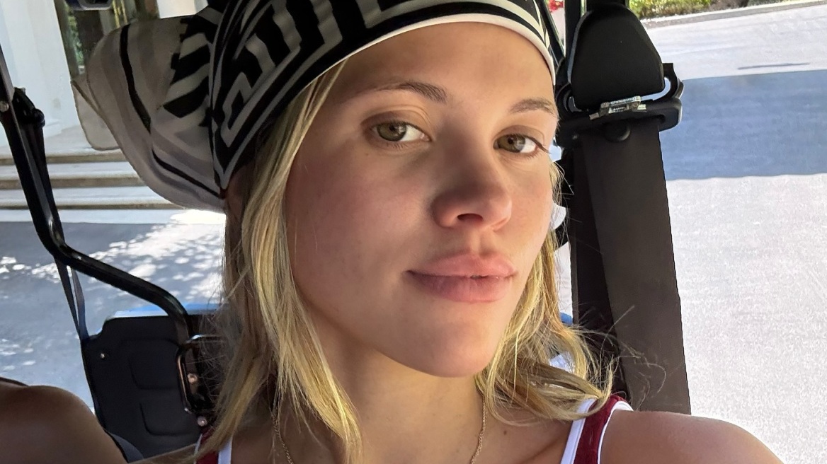 H «It bag» του φετινού καλοκαιριού είναι Miu Miu
