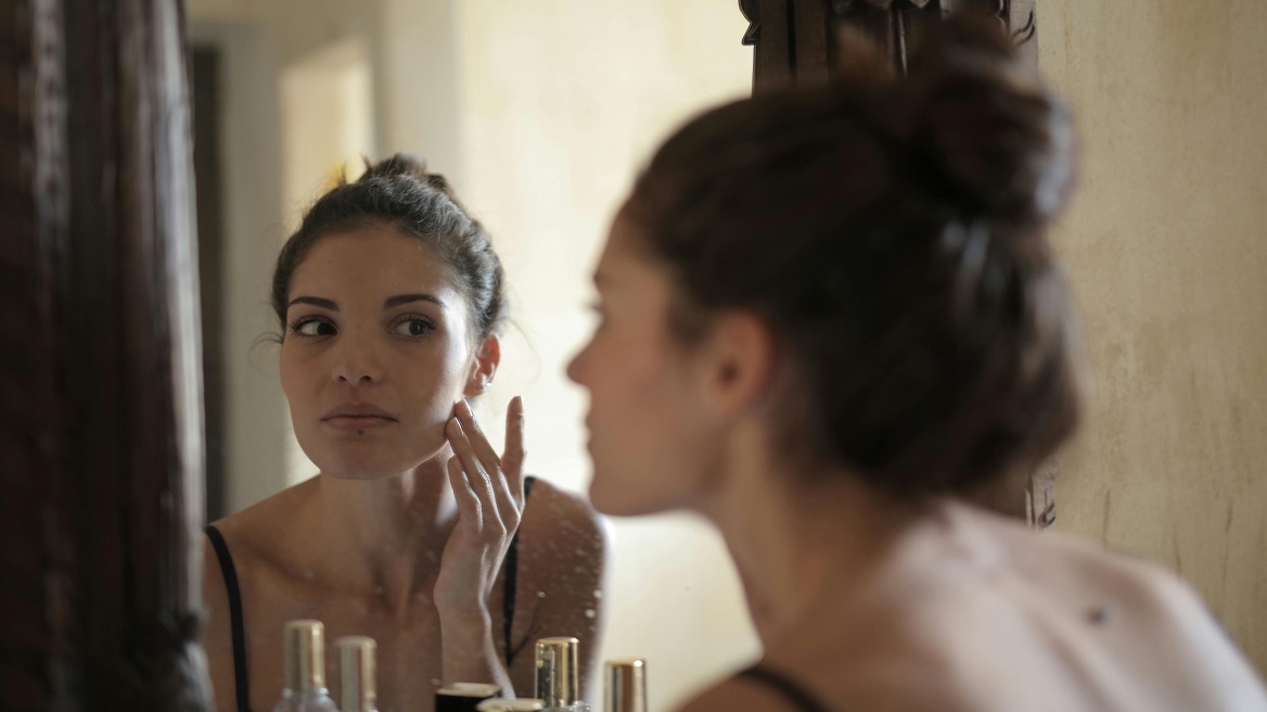 Γυναικεία προσωπική περιποίηση: Must προϊόντα για κάθε μέρα