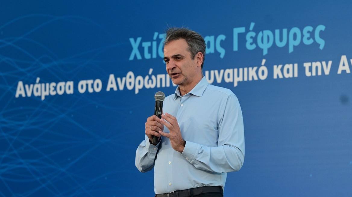 Μητσοτάκης: Μειώσαμε την ανεργία από το 18% στο 8%, δημιουργήσαμε 500.000 νέες θέσεις εργασίας - Περισσότεροι επέστρεψαν στην Ελλάδα απ' ό,τι έφυγαν