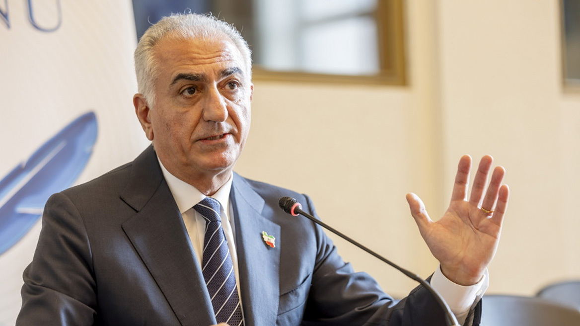 Ιράν: «Το τέλος του καθεστώτος πλησιάζει» εκτιμά ο γιος του Σάχη 